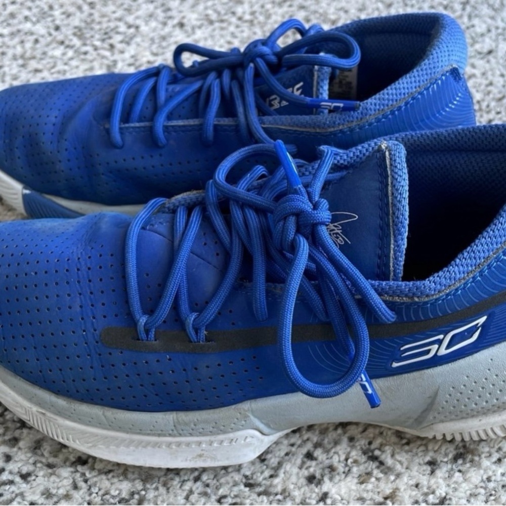 Boys Under Armour shoes